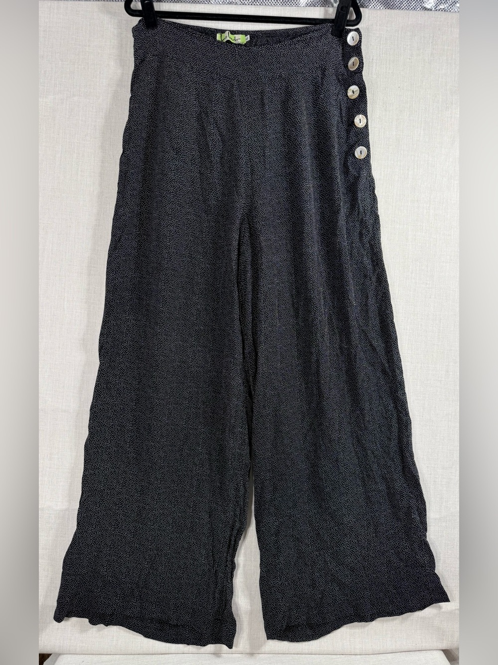 Black Wide-Leg High-Rise Pants with Side Button Trim high waisted palazzo pants
